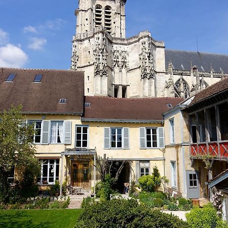مبيت وإفطار تروي Le Jardin De La Cathedrale المظهر الخارجي الصورة