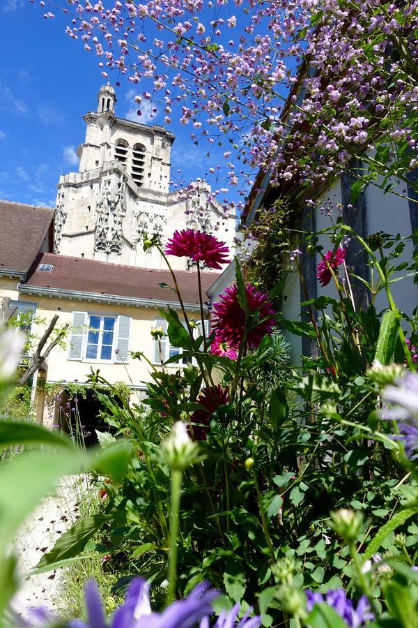مبيت وإفطار تروي Le Jardin De La Cathedrale المظهر الخارجي الصورة